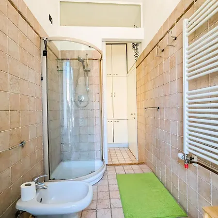 Charming With Balcony - Porta Romana Daire Milano